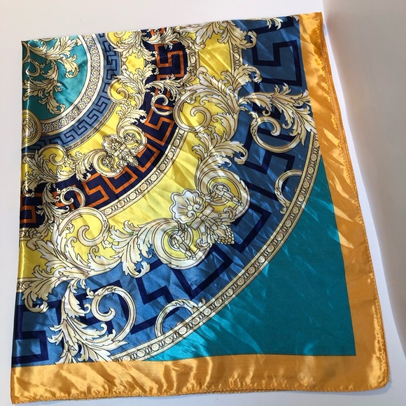 Gorgeous Scarf NWOT - Picture 2 of 5